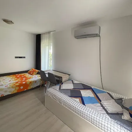 Central Cosy Quiet By Ani *